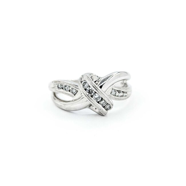 Ring Twist .25ctw Round Diamonds Milgrain 14kw sz7 225010006