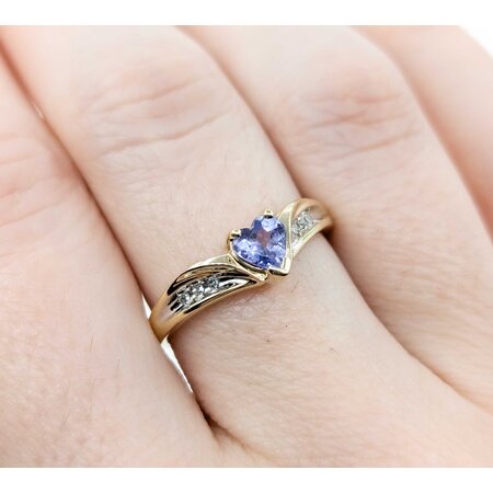 Ring .015ctw Single Cut Diamonds .30ctw Tanzanite 14ky sz7.5 225010162