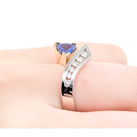 Ring .25ctw Round Diamonds .90ct Tanzanite 14ktt sz7.4 225010181
