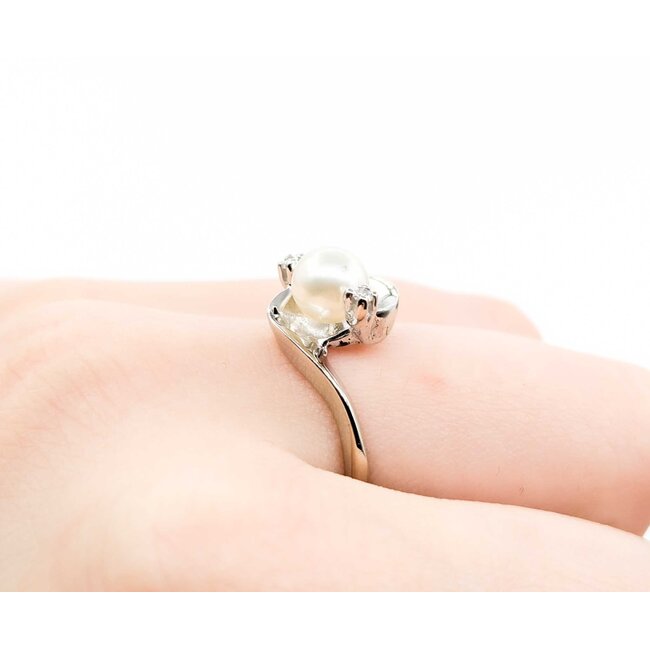 Ring .02ctw Single Cut Diamonds 6.5mm Akoya Pearl 14kw sz7.5 225010178