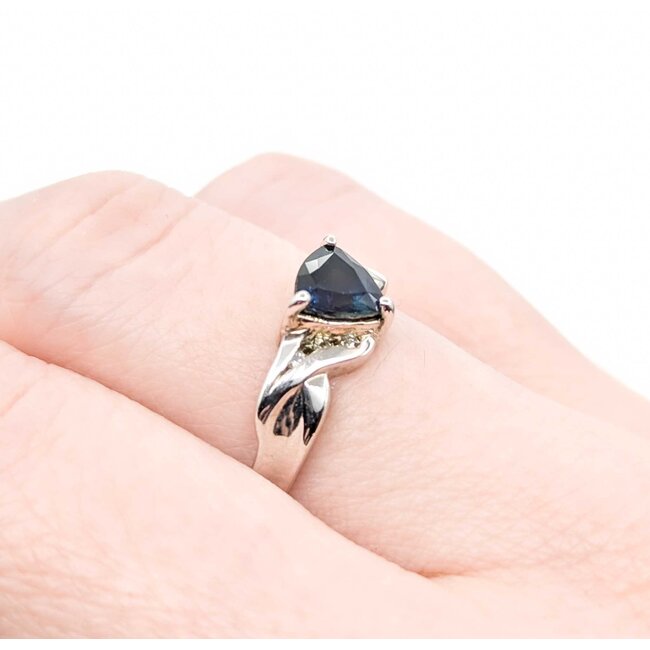 Ring .03ctw Single Cut Diamond .95ct Sapphire 10ky sz9 225010166