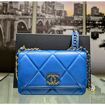 Handbag Chanel Chanel 19 O-Mini Blue Lambskin Quilted 125025021