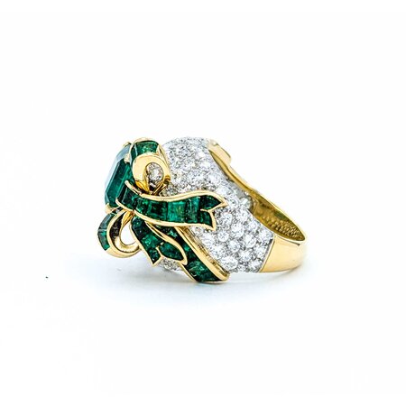 Ring Cocktail Ribbon 1.72ctw Round Diamonds 3.10ct Emerald 1.00ctw Accent Emeralds 18ky .6x1" Sz7 12.19g 225010055