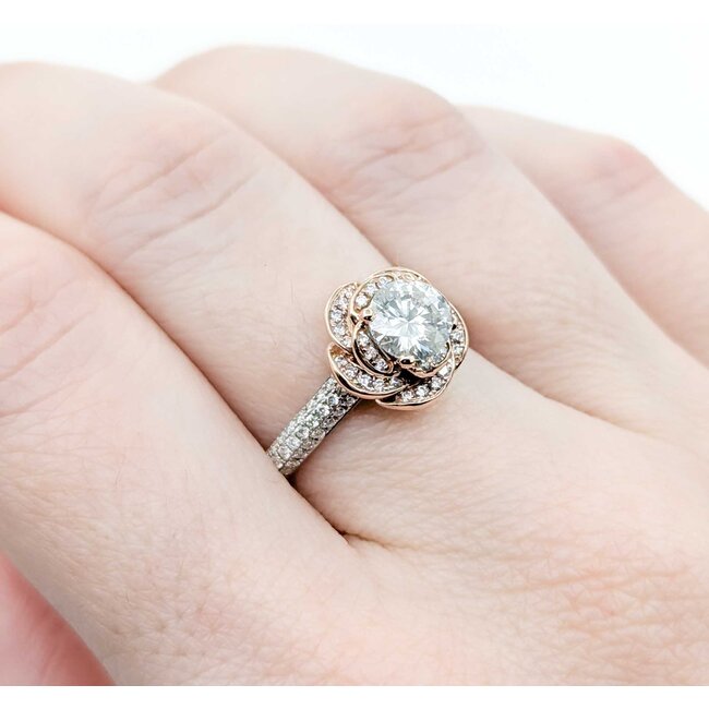 Ring Flower Motif .92ct Round (Center) Diamond .50ctw Diamonds 14ktt 11x11 sz7 5.3 225010047
