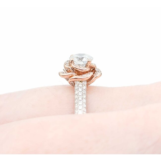 Ring Flower Motif .92ct Round (Center) Diamond .50ctw Diamonds 14ktt 11x11 sz7 5.3 225010047