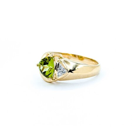 Ring Ribbed Twist .03ctw Round Diamonds 1.40ct Peridot 14ky 11mm Sz5.5 4.1g 225010116