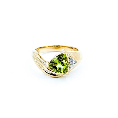 Ring Ribbed Twist .03ctw Round Diamonds 1.40ct Peridot 14ky 11mm Sz5.5 4.1g 225010116