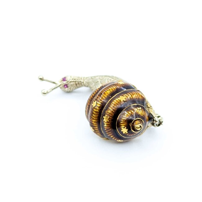 Brooch Mid-Century Snail .02ctw Rubies 18kw 1.5x.7" 9.02g 225010098