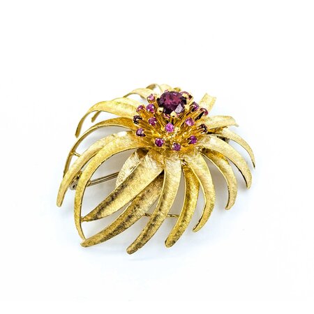 Brooch Flower Design .85ctw Rubies 18ky 1.75x1.55" 18g 225010076
