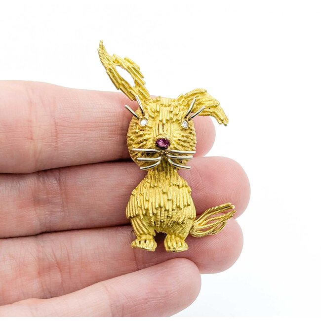 Brooch Mid-Century Whimsical Rabbit .04ctw Round Diamonds .08ct Ruby 18ky 1.75x1.25" 10.27g 225010097
