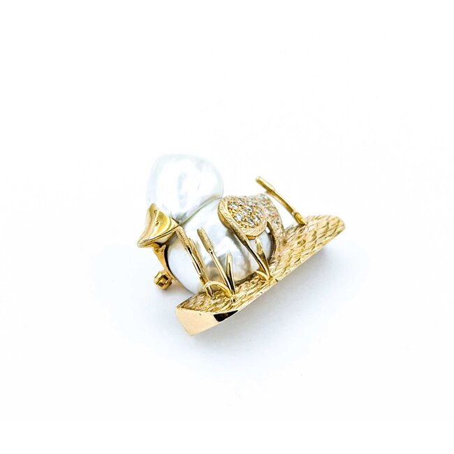 Brooch Duck Motif .27ctw Round Diamonds 15x12mm Pearl 18x15mm Pearl 14ky 1.4x1.1" 18.63g 225010091