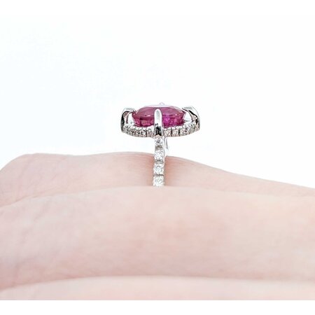 Ring Burma Orgin .18ct Round Diamonds 1.66ct GRS Unheated Ruby 18kw 10x9mm Sz5 2.71g 225010068