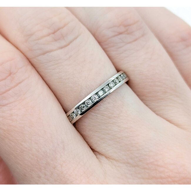 Ring Channel Set .25ctw Round Diamonds 14kw 3mm sz7.5 2.5g 225010050