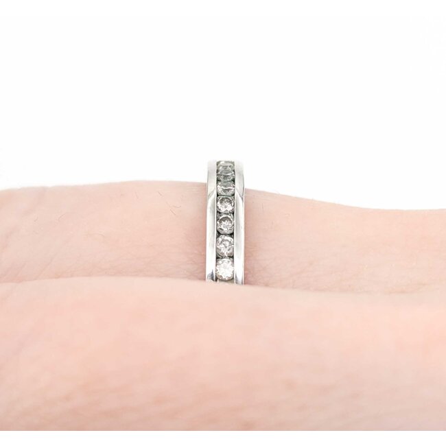 Ring Channel Set .25ctw Round Diamonds 14kw 3mm sz7.5 2.5g 225010050