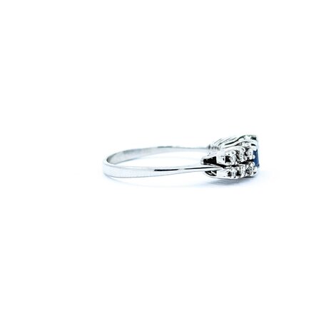 Ring .18ctw Round Diamonds .92ct Sapphire 18kw .6x.1" Sz7.5 2.86g 225010063