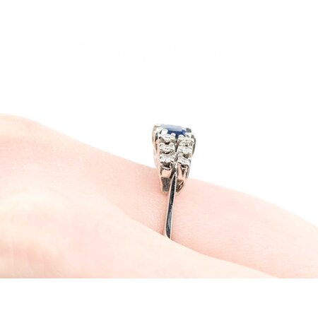 Ring .18ctw Round Diamonds .92ct Sapphire 18kw .6x.1" Sz7.5 2.86g 225010063