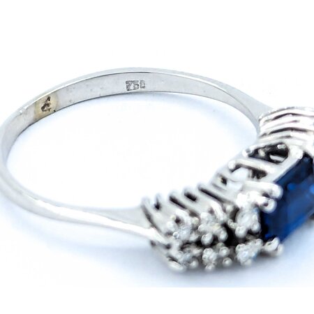 Ring .18ctw Round Diamonds .92ct Sapphire 18kw .6x.1" Sz7.5 2.86g 225010063