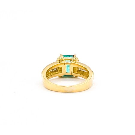Ring .66ctw Princess Diamonds 2.10ct Emerald 18ky Sz6 6.8g 225030006