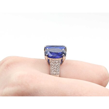 Ring .23ctw Round Diamonds 10.91ctw Tanzanite Platinum Sz7 10.7g 225030003