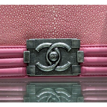 Handbag Chanel Boy Bag Stingray Leather Pink 2013-2014 125035016