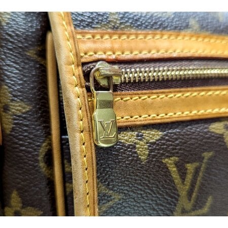 Handbag Louis Vuitton Bosphore Monogram M40106 125035043