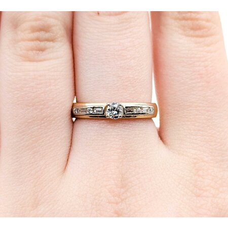 Ring .16ct Round Diamond .16ctw Diamonds 14ky Sz7 3.53g 225030064