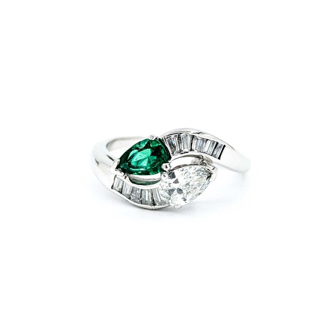 Ring Pear Shape Bi-Pass .84ctw Pear & Baguette Diamonds .50ct Emerald 900pt Sz6 6.05g 125030015