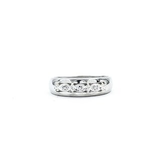 Ring 3 Stone .015ctw Single Cut Diamonds 14kw Sz6 3.12g 225020017