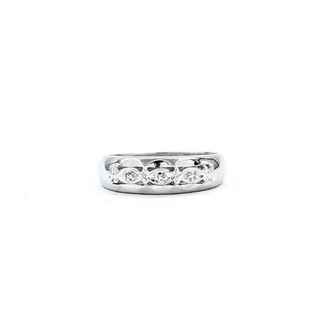 Ring 3 Stone .015ctw Single Cut Diamonds 14kw Sz6 3.12g 225020017