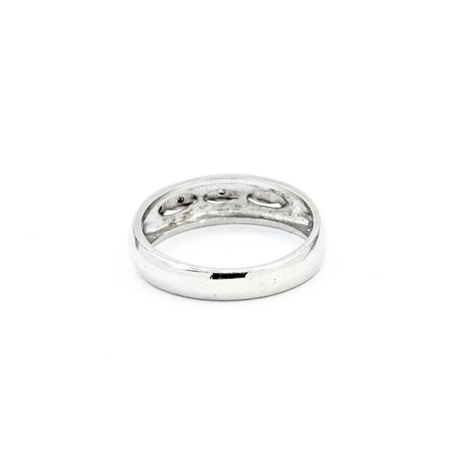 Ring 3 Stone .015ctw Single Cut Diamonds 14kw Sz6 3.12g 225020017