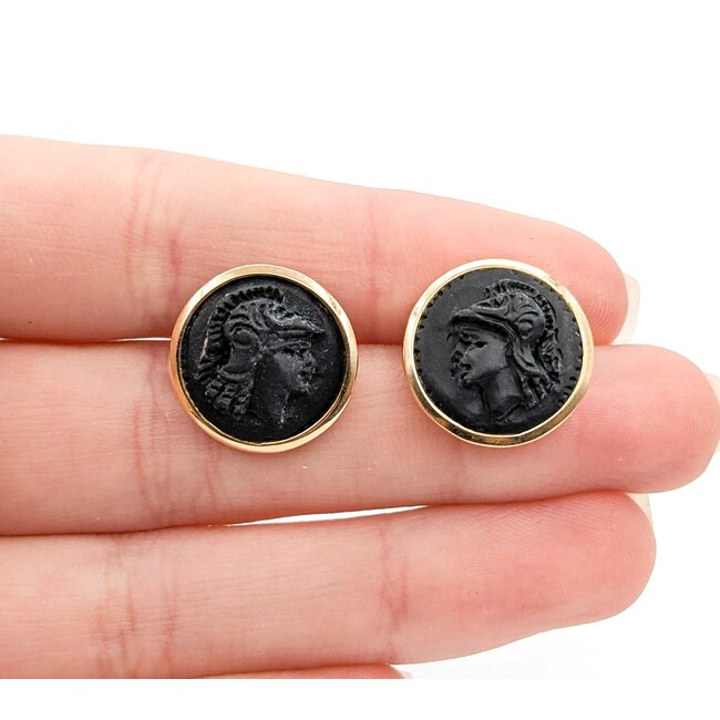 Earrings Carved Onyx 14ky 17mm 5.01g 225030118