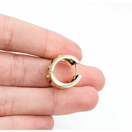 Earrings Hoops with Screw Accents 10ky 17x8mm 3.10g 225030114