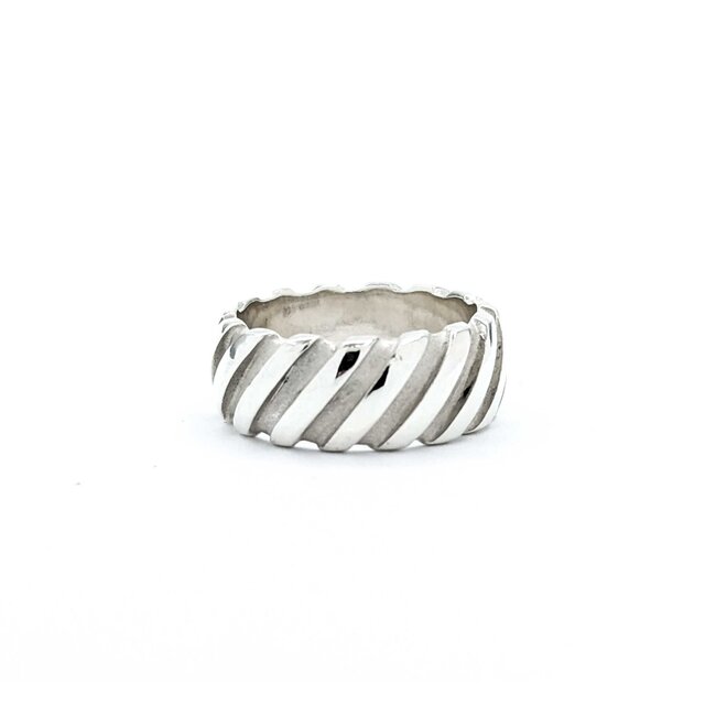 Ring Tiffany Grooved SS Sz7.5 7.78g 225030087