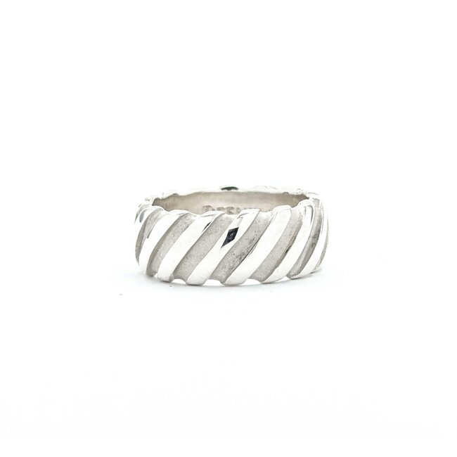 Ring Tiffany Grooved SS Sz7.5 7.78g 225030087