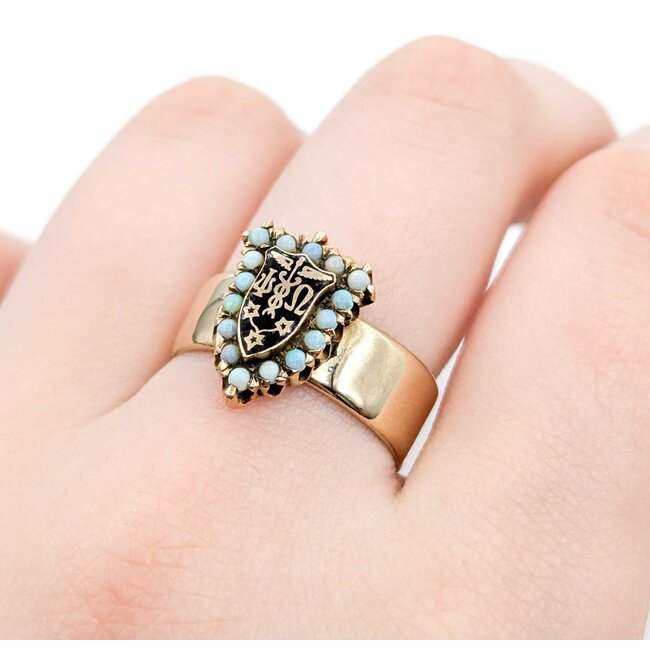 Ring Shield Psi Omega Fraternity 14ky 6.7mm Sz8 9.23g 225030139