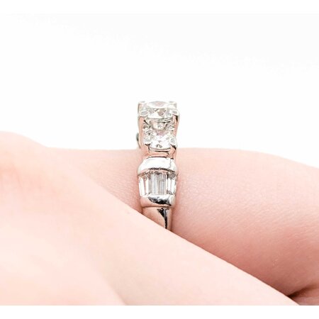 Ring 1.37ctw Round/Baguette Diamonds 950pt sz5.25 225030109