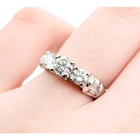 Ring 1.37ctw Round/Baguette Diamonds 950pt sz5.25 225030109