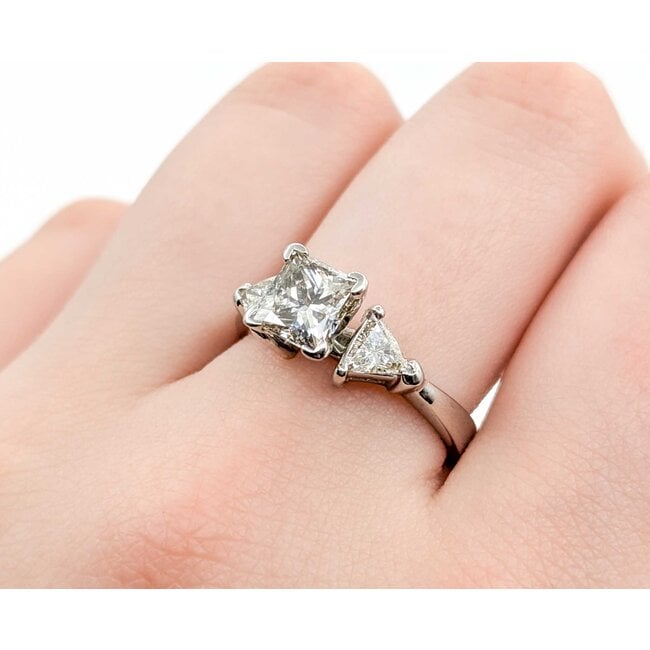 Ring Engagement GIA: 15627488 1.53ct Princess Diamond .66ctw Trillion Diamond Platinum Sz7 7.7g 225030044