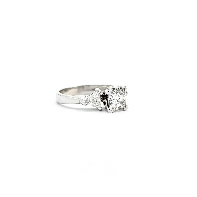 Ring Engagement GIA: 15627488 1.53ct Princess Diamond .66ctw Trillion Diamond Platinum Sz7 7.7g 225030044