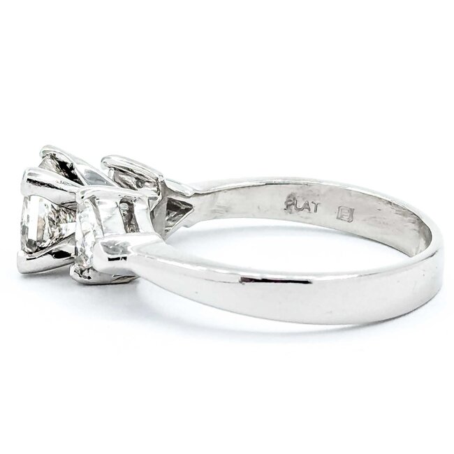 Ring Engagement GIA: 15627488 1.53ct Princess Diamond .66ctw Trillion Diamond Platinum Sz7 7.7g 225030044