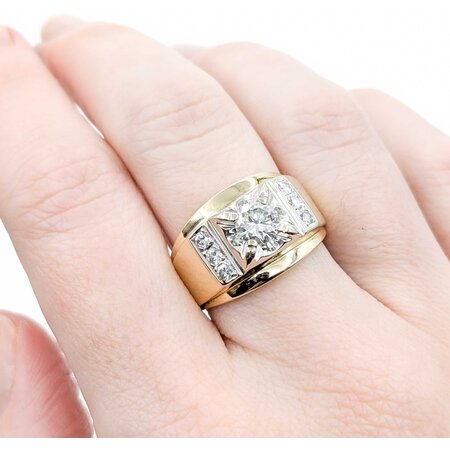 Ring .82ctw Round Diamonds 14ky 13.5mm Sz7.5 7.68g 225030137