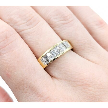 RIng 0.84ctw Princess/Baguette Diamonds 18ky sz9 6.78g 225030110