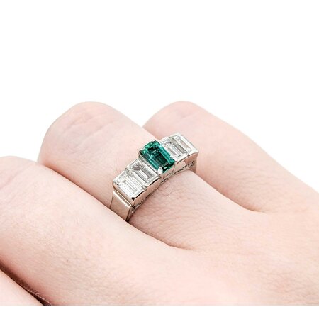 Ring Step 1.20ctw Baguette Diamonds .54ct Emerald 900pt 6mm sz6 5.92g 125030078
