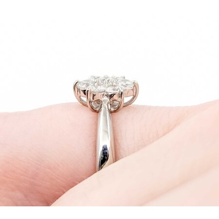 Ring 7-Stone Flower 0.50ctw Round Diamonds 900pt 9x8mm sz6.5 3.71g 125030072