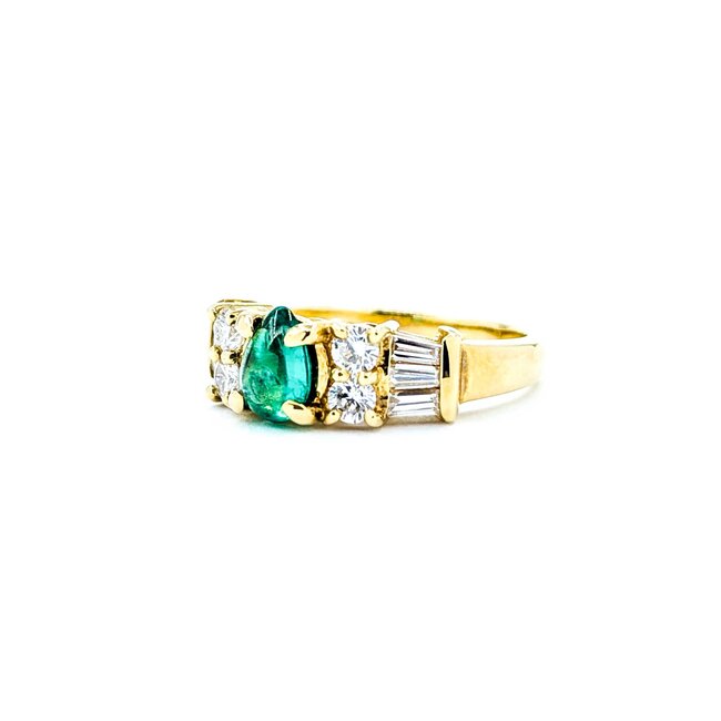 Ring 0.59ctw Round & Baguette Diamonds .46ct Emerald 18ky 5.8mm sz4.5 4.11g 125030092