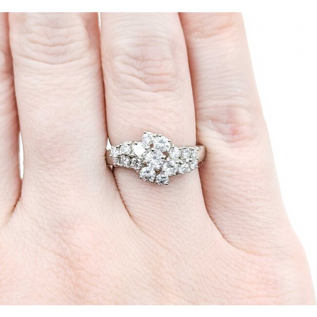 Ring Cluster 0.97ctw Round Diamonds 900pt 10.5mm sz7 5.71g 125030074