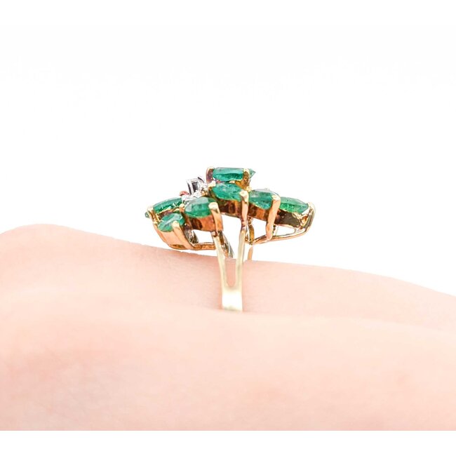 Ring Cocktail .025ctw Round Diamonds 1.50ctw Emeralds 14ky 16.5x14mm Sz7.75 3.27g 225040007
