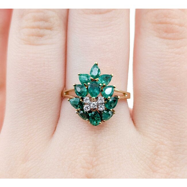 Ring Cocktail .025ctw Round Diamonds 1.50ctw Emeralds 14ky 16.5x14mm Sz7.75 3.27g 225040007