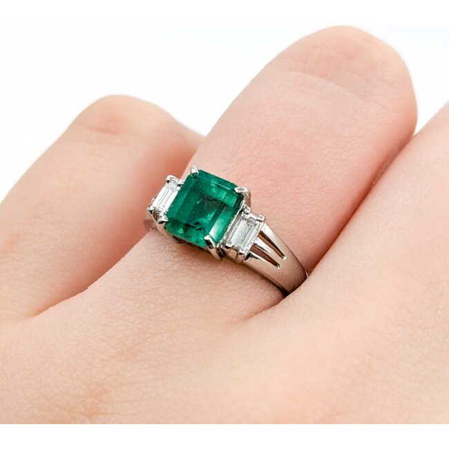 Ring 3-Stone 0.26ctw Baguette Diamonds 1.48ct Emerald 900pt 7.4mm sz6.5 4.07g 125030067