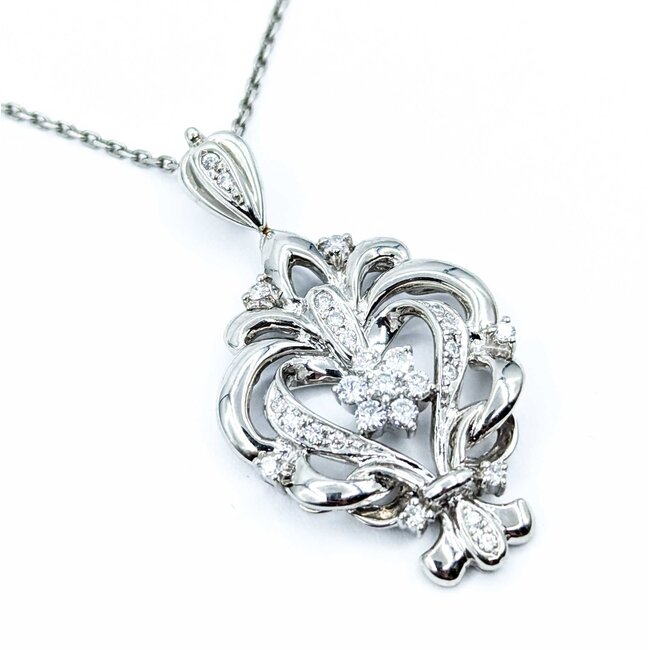Pendant Bouquet 1.5x.9" .50ctw Round Diamonds 900pt 1.4mm 16" 14.76g 125030080
